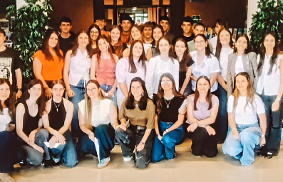Acompañamos al alumnado del Bi+ en la presentación de sus proyectos de investigación