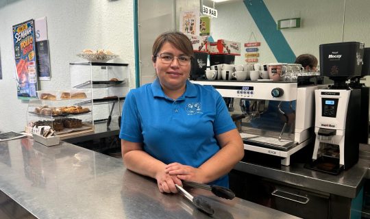 La apuesta de una familia emprendedora que devuelve la vida al Bar Géminis en Tudela